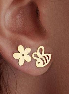 18K Gold Bee Earring - navidjewellery